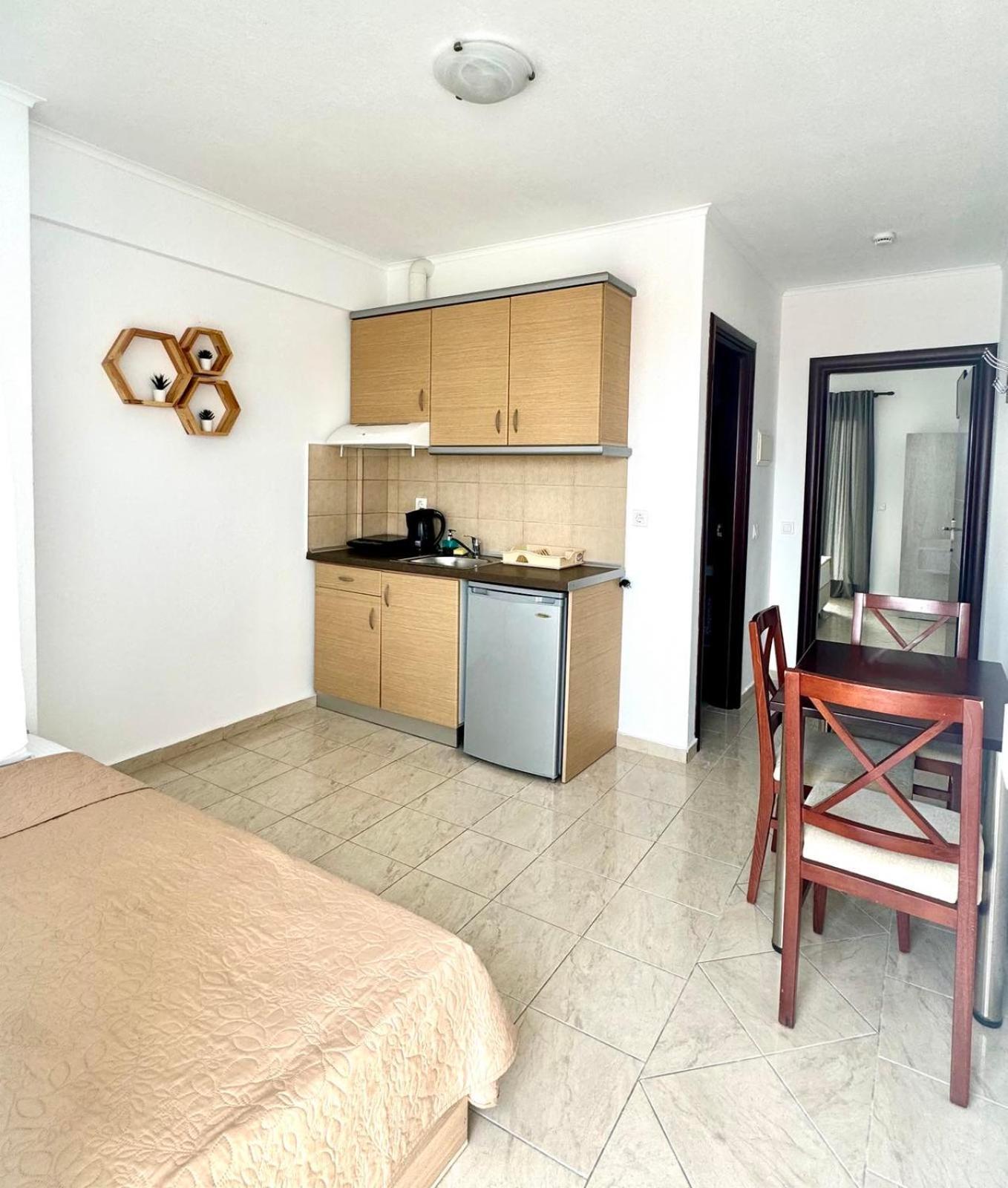 Melis Studios 4* Kallithea (Chalkidiki)