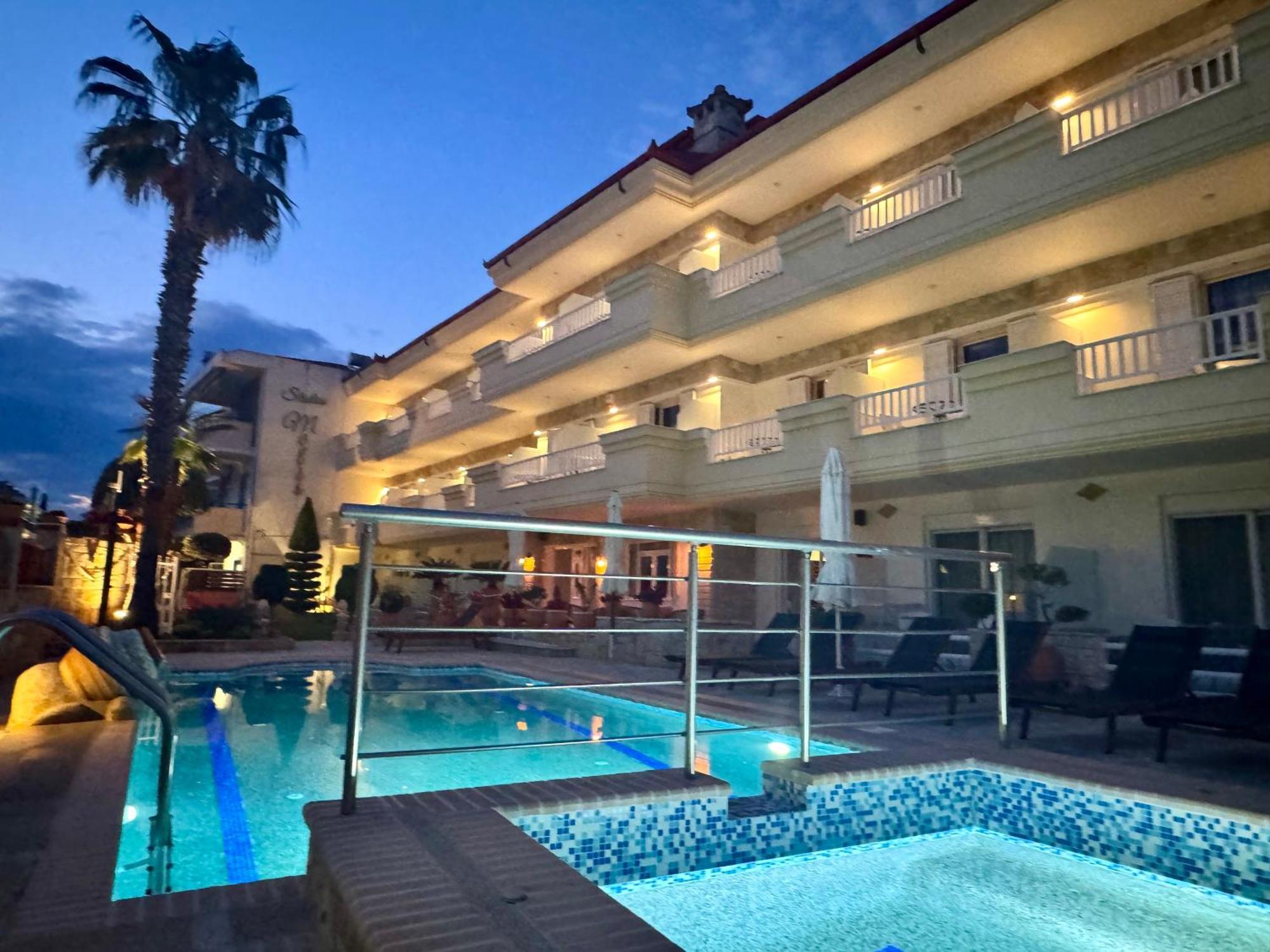 Melis Studios Aparthotel Kallithea (Chalkidiki)