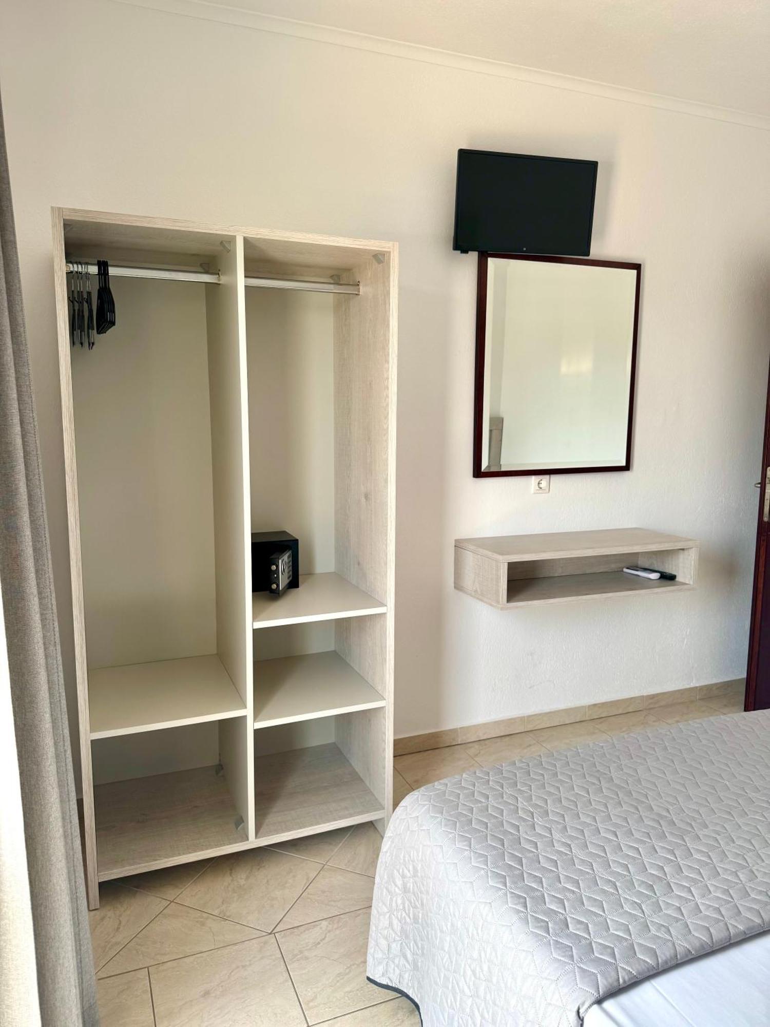 Aparthotel Melis 4*