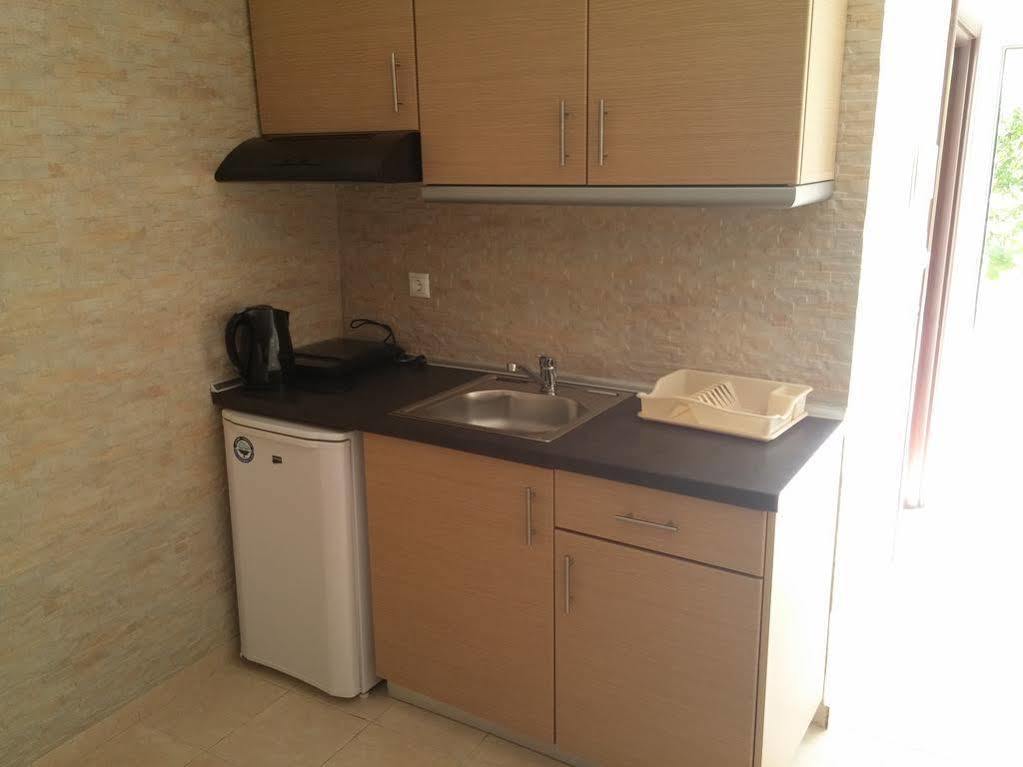 Aparthotel Melis Studios 4*