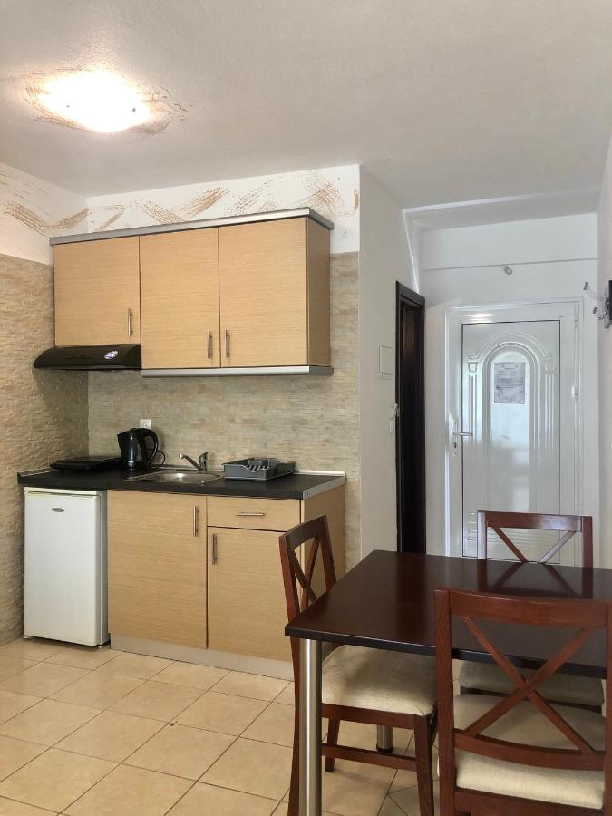 Melis Studios Aparthotel Kallithea (Chalkidiki)